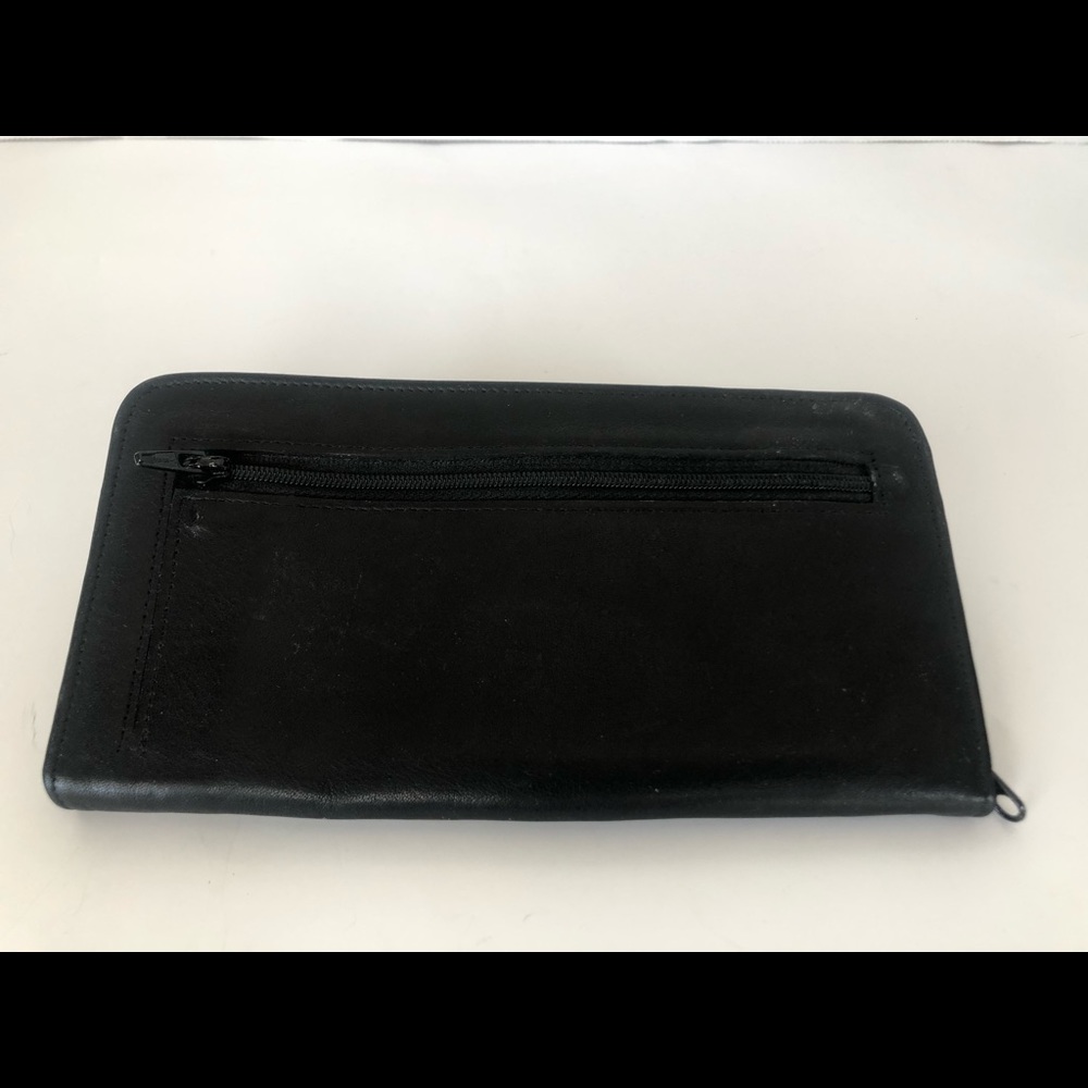 Dilana Design Collection leather wallet